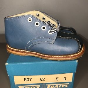 RARE NEW Vtg Foot Traits Toddler Shoes 5D Easter